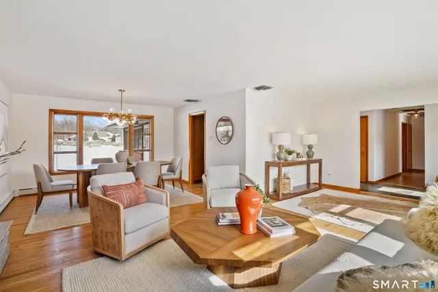 $1,275,000 | 3 Hunt Club Lane, Westport, CT 06880