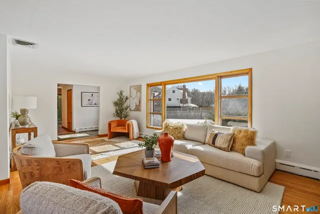 $1,275,000 | 3 Hunt Club Lane, Westport, CT 06880