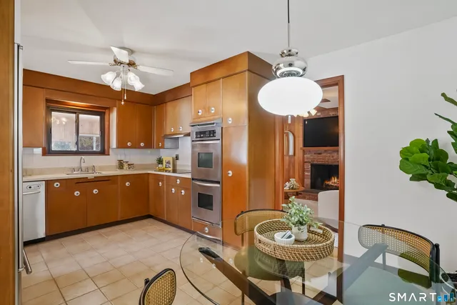 $1,275,000 | 3 Hunt Club Lane, Westport, CT 06880