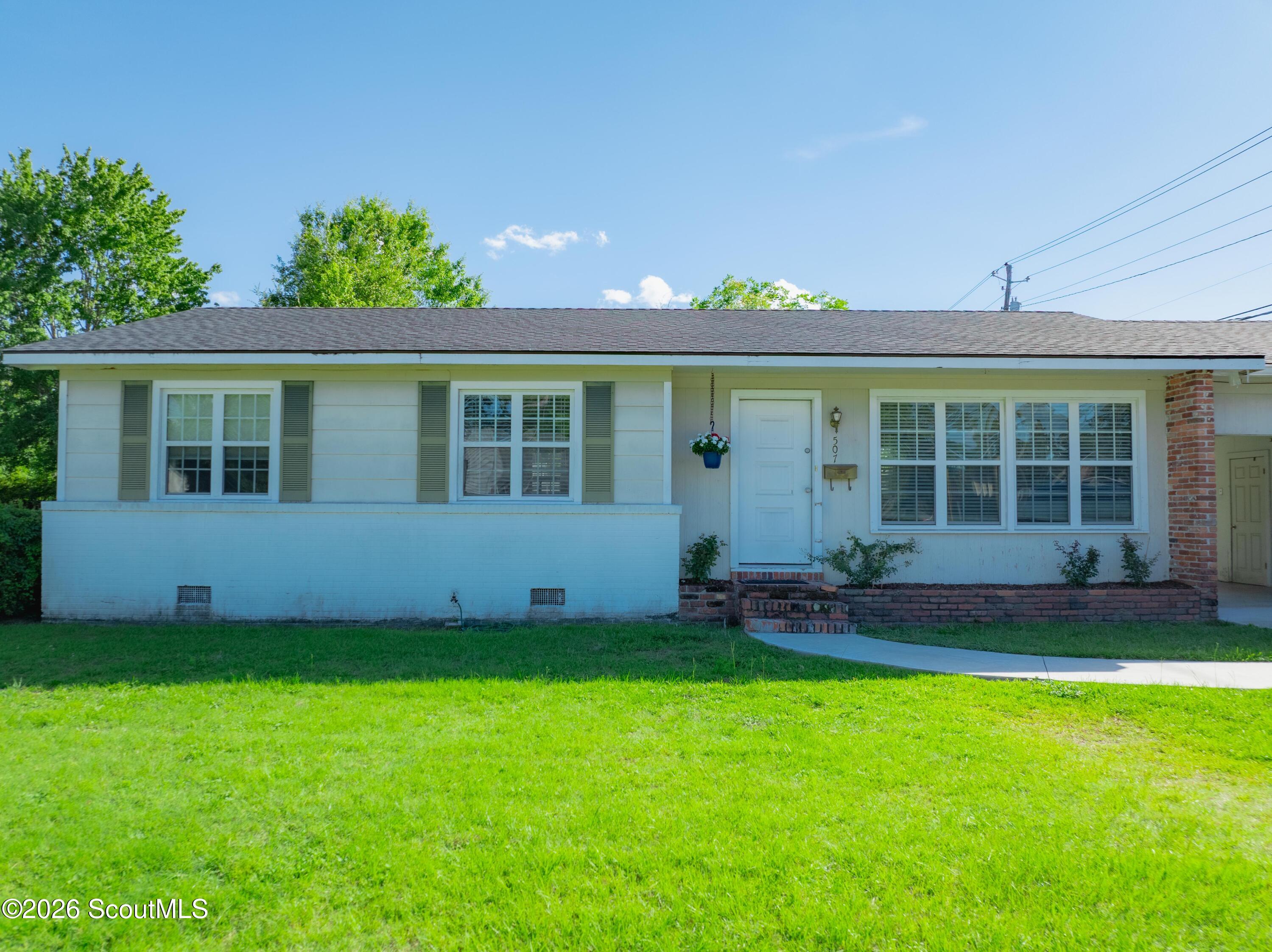 507 Pineview Drive Waycross, GA 31501 - Photo 5 of 28 004-4