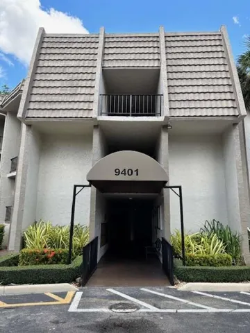 $1,850 | 9401 Lime Bay Boulevard, Unit 305, Tamarac, FL 33321