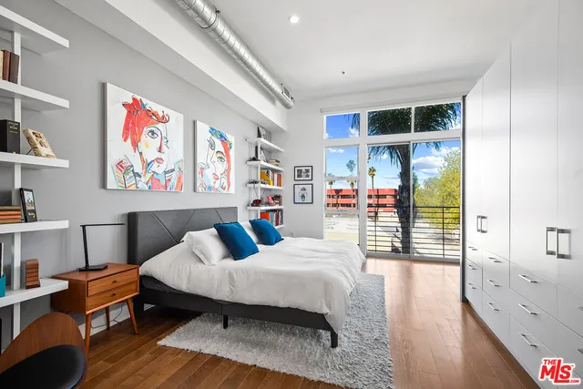 $1,099,000 | 13320 Beach Avenue, Unit 304, Marina del Rey, CA 90292