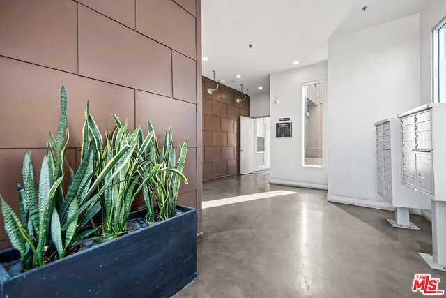 $1,099,000 | 13320 Beach Avenue, Unit 304, Marina del Rey, CA 90292