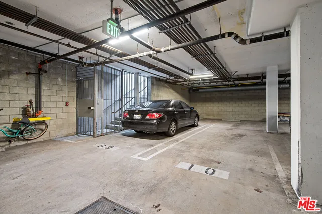 $1,099,000 | 13320 Beach Avenue, Unit 304, Marina del Rey, CA 90292