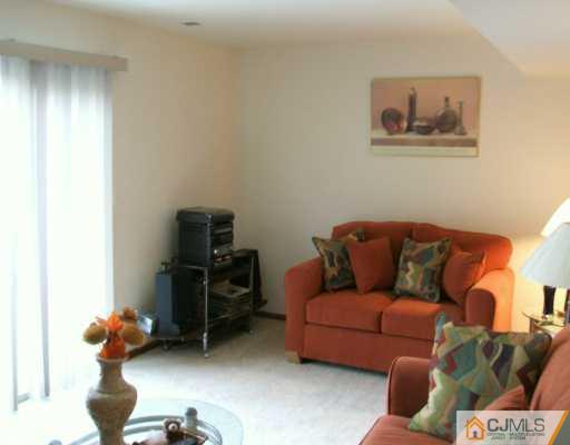 1101 Brookside Road Piscataway, NJ 08854 - Photo 4 of 5