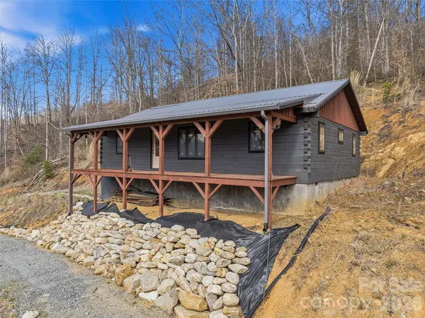 $450,000 | 182 Whittemore Branch Road, Barnardsville, NC 28709