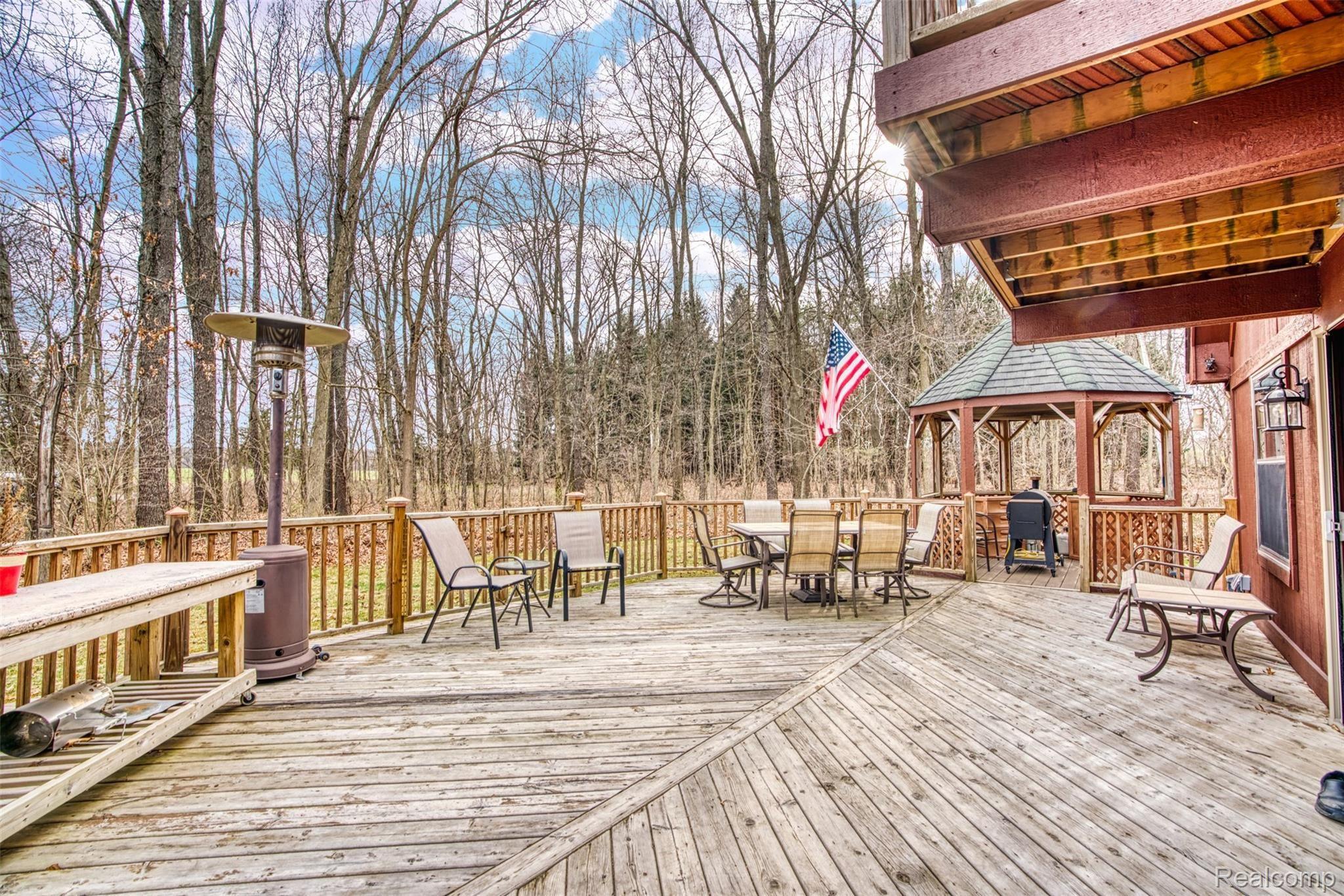 7341 Hogan Road Fenton, MI 48430 - Photo 44 of 47 DSC02390_24.jpg