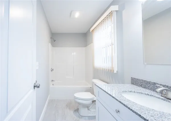 $2,000 | 6 Mainella Street, Unit 6A, North Providence, RI 02904