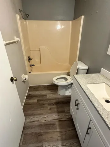 $1,350 | 190 Rebecca Drive Northeast, Winter Haven, FL 33881