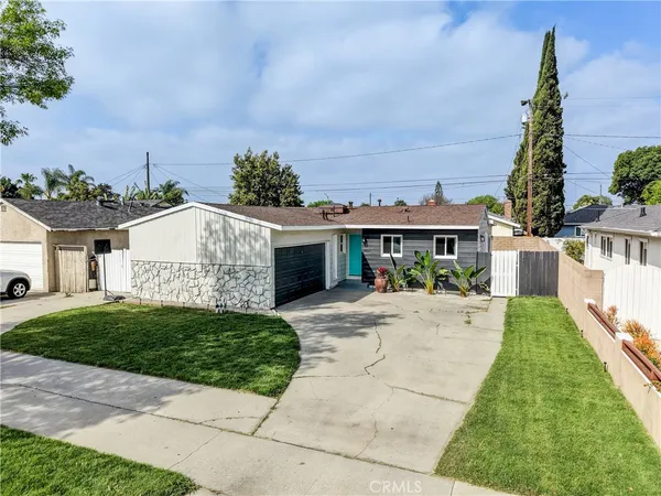 $855,000 | 6301 Indiana Avenue, Long Beach, CA 90805