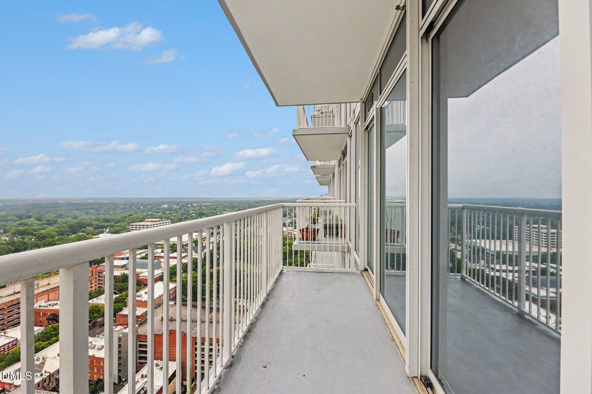 301 Fayetteville Street, Unit 2602 Raleigh, NC 27601 - Photo 29 of 37 015_file_9457