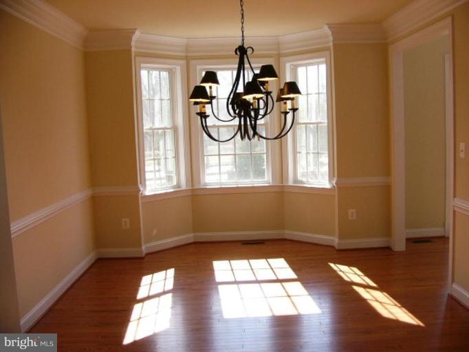 809 Fairland Road Silver Spring, MD 20904 - Photo 3 of 12 Dining Room