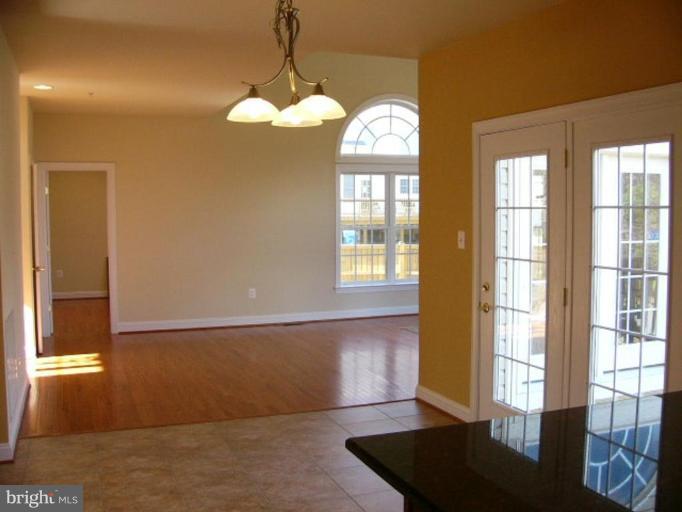 809 Fairland Road Silver Spring, MD 20904 - Photo 4 of 12 Family Room