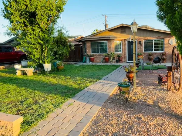 $1,875 | 3033 West Ocotillo Road, Phoenix, AZ 85017