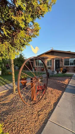 $1,875 | 3033 West Ocotillo Road, Phoenix, AZ 85017