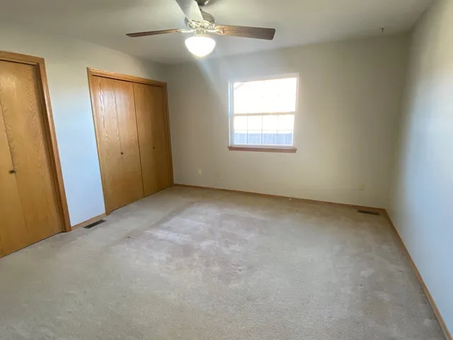 $220,000 | 810 Lakepoint Drive, Augusta, KS 67010