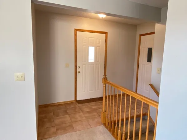 $220,000 | 810 Lakepoint Drive, Augusta, KS 67010