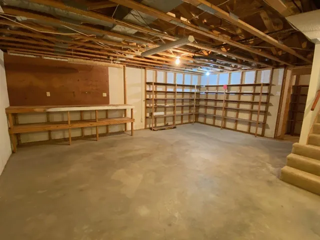 $220,000 | 810 Lakepoint Drive, Augusta, KS 67010