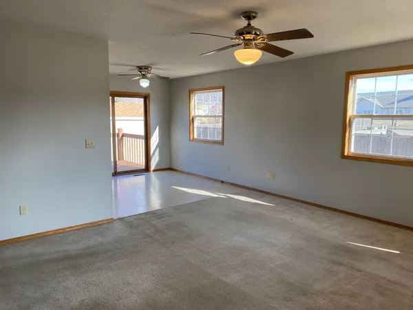 $220,000 | 810 Lakepoint Drive, Augusta, KS 67010