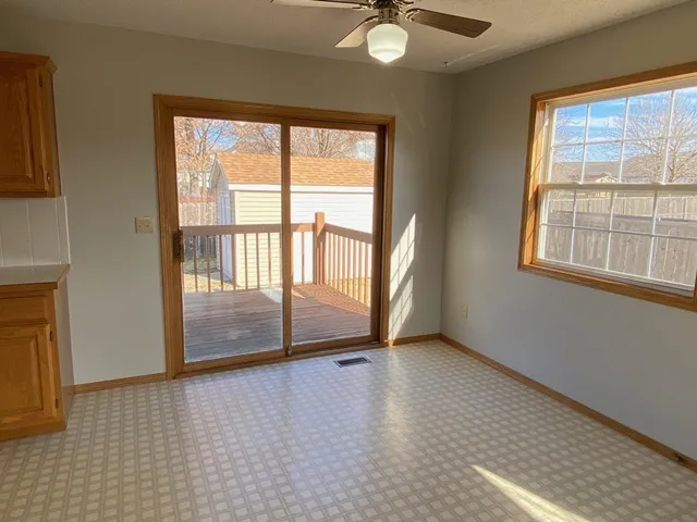 $220,000 | 810 Lakepoint Drive, Augusta, KS 67010