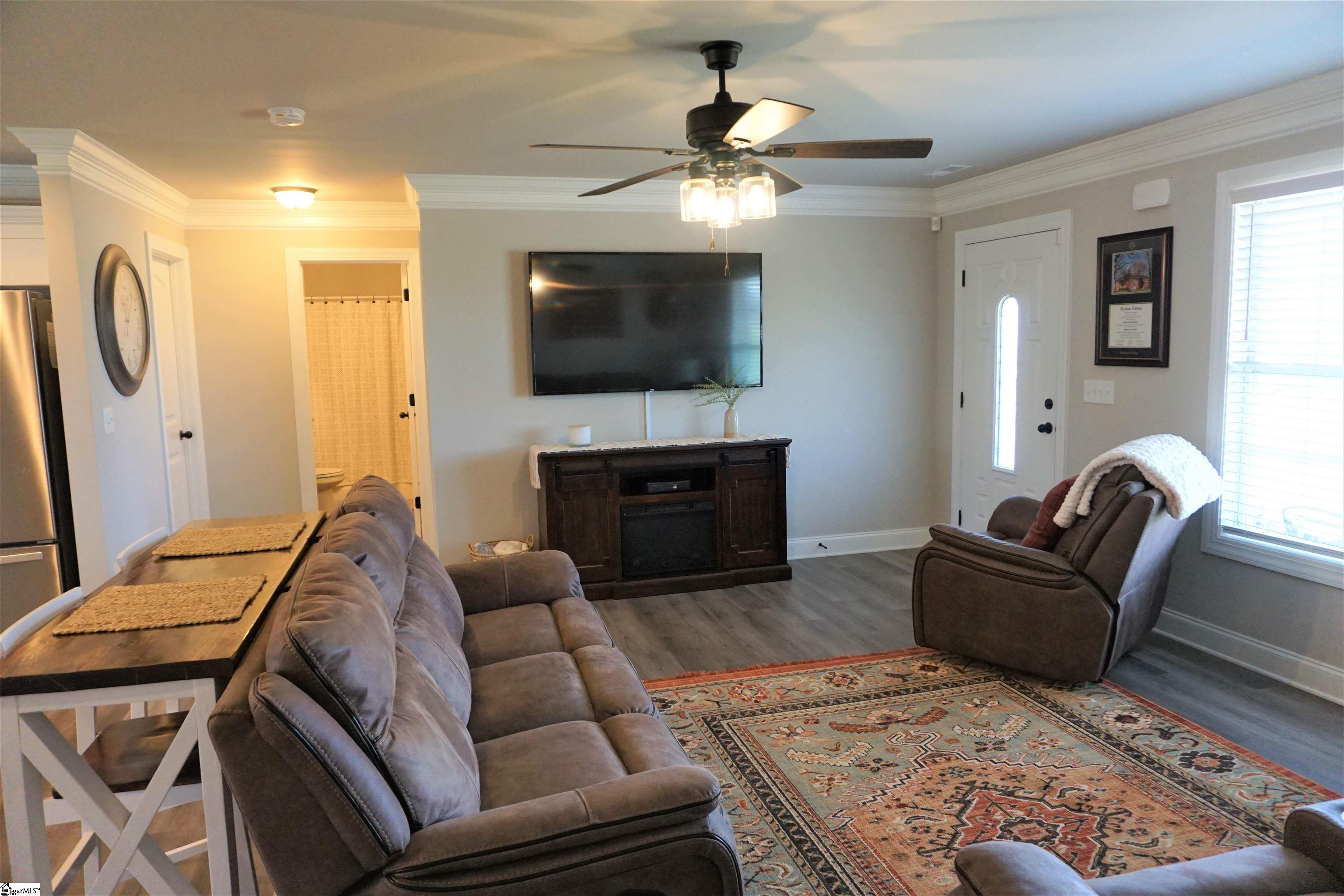 334 North Green River Road Gaffney, SC 29341 - Photo 9 of 23