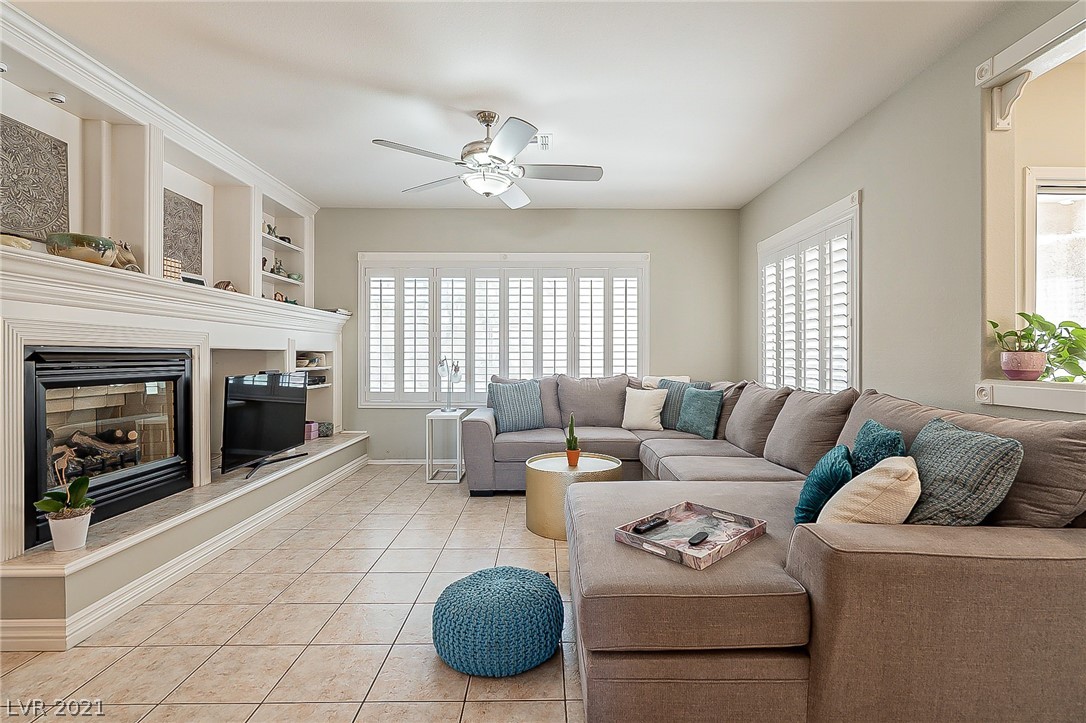 2557 Shellsburg Avenue Henderson, NV 89052 - Photo 4 of 32