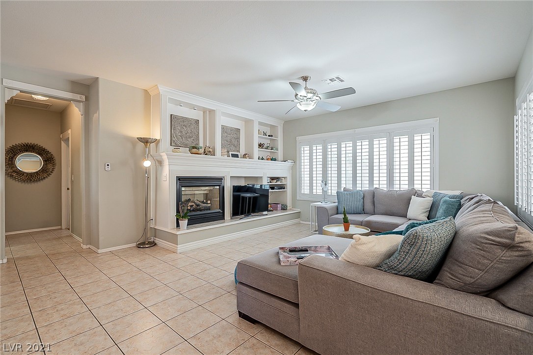 2557 Shellsburg Avenue Henderson, NV 89052 - Photo 5 of 32