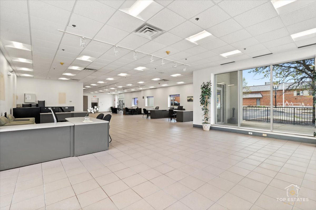 206 North Cook Street Barrington, IL 60010 - Photo 28 of 55 a view of kitchen and window