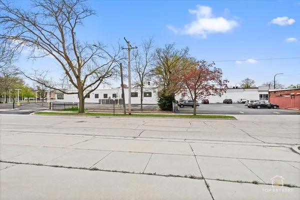 $4,250,000 | 206 North Cook Street, Barrington, IL 60010