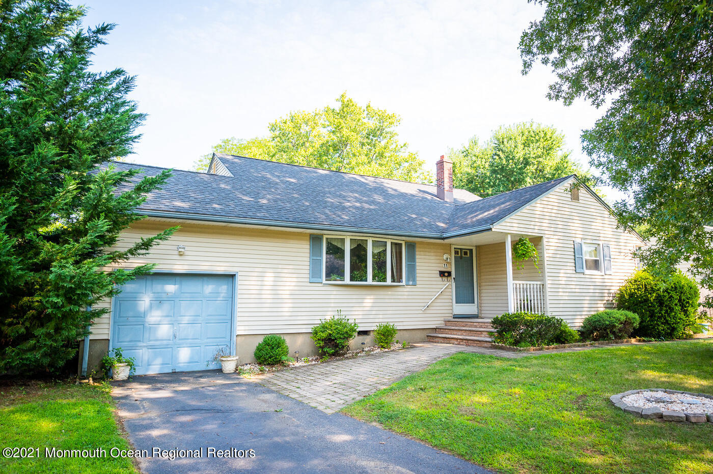11 Mayfair Road Holmdel, NJ 07733 - Photo 1 of 28 mayfair