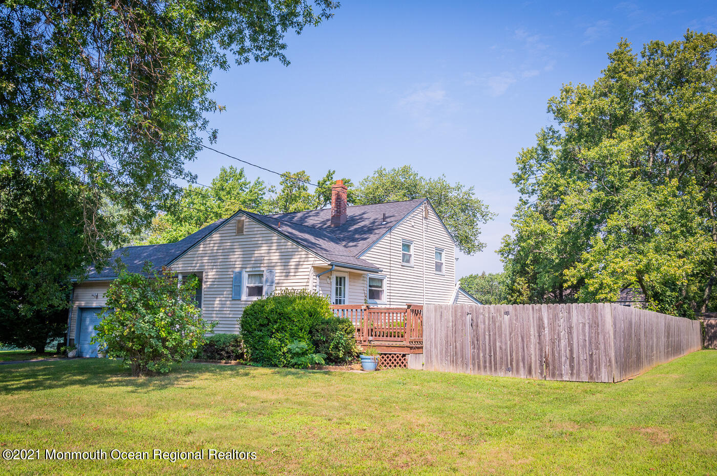 11 Mayfair Road Holmdel, NJ 07733 - Photo 2 of 28 Mayfair - side