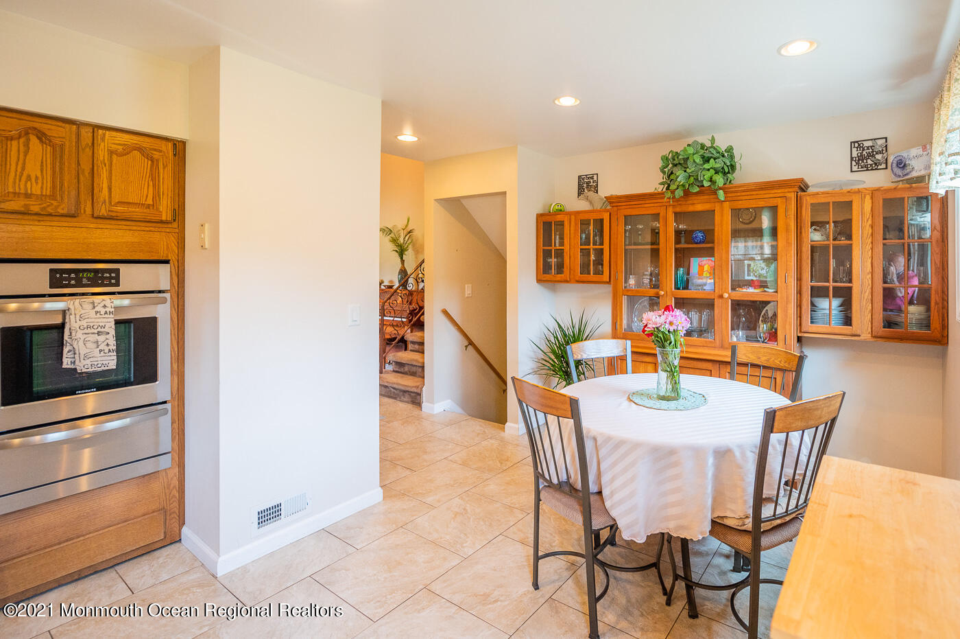 11 Mayfair Road Holmdel, NJ 07733 - Photo 14 of 28 kitchen