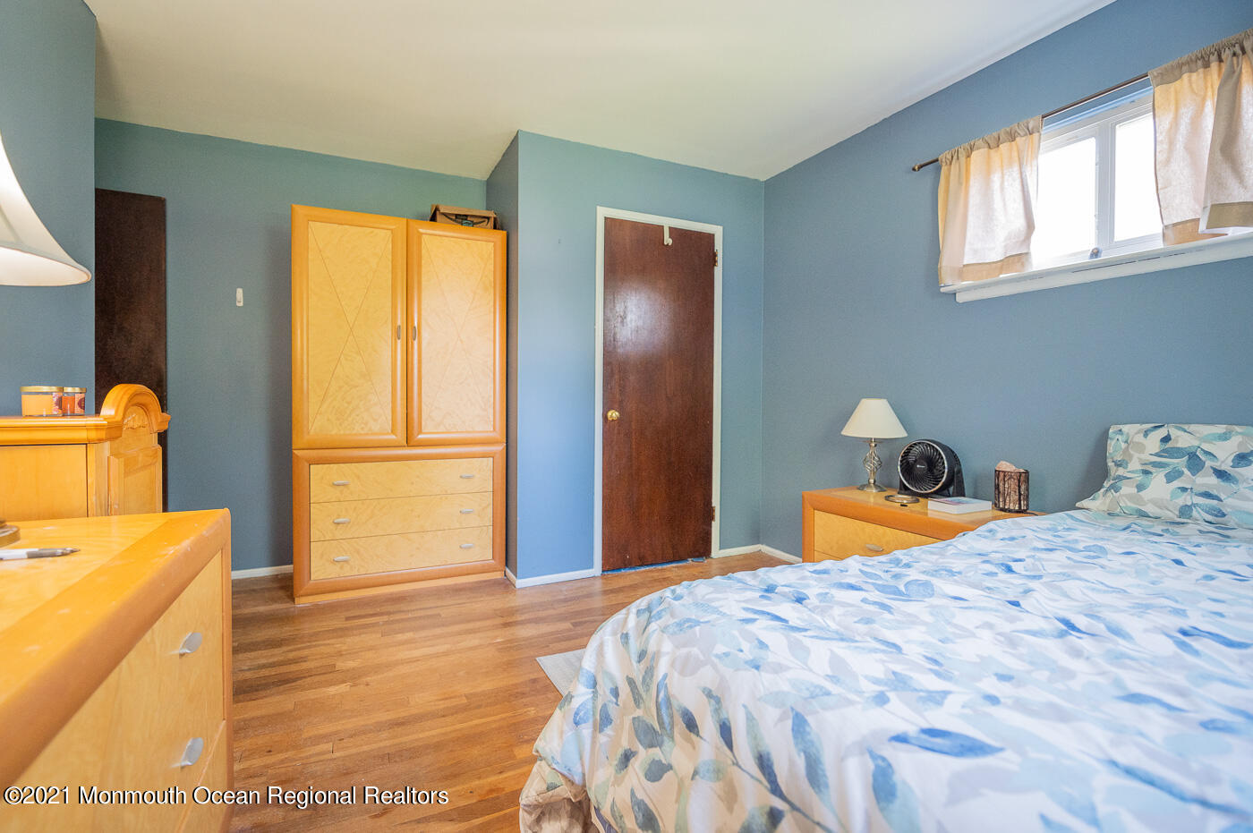 11 Mayfair Road Holmdel, NJ 07733 - Photo 22 of 28 MBR