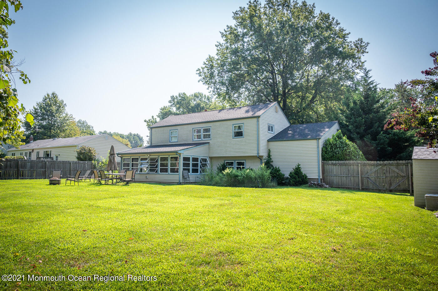 11 Mayfair Road Holmdel, NJ 07733 - Photo 26 of 28 yard2