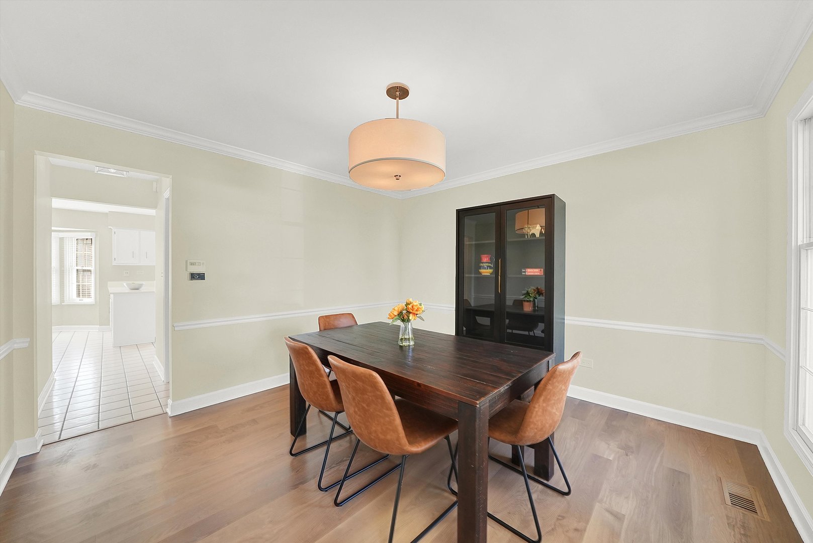 129 Sunset Ridge Road Willowbrook, IL 60527 - Photo 17 of 45 a dining room with furniture and window