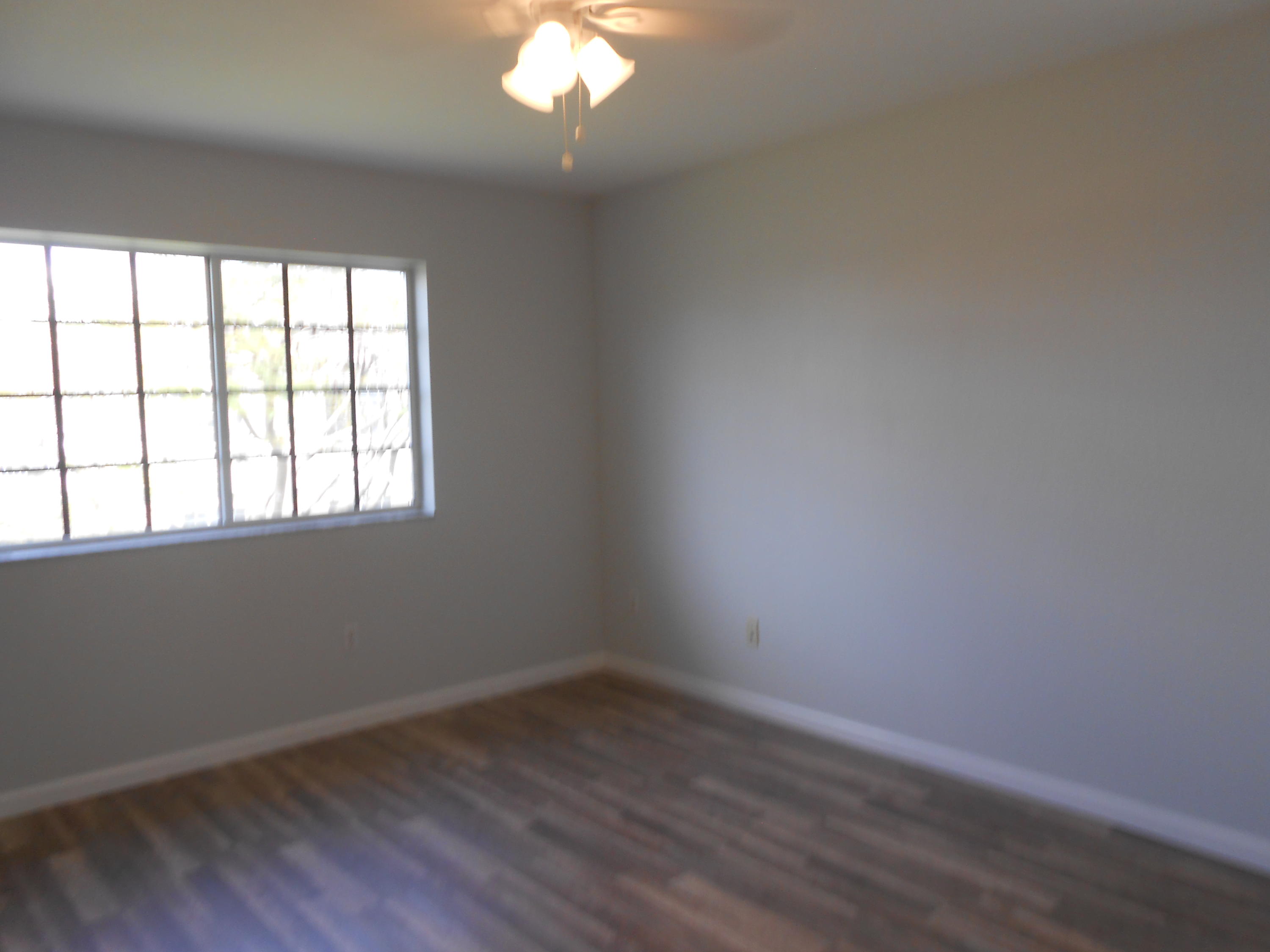 1950 Flamingo Place Riviera Beach, FL 33404 - Photo 21 of 30 023