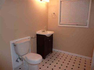 13263 Torrey Road Fenton, MI 48430 - Photo 10 of 12 20192273-9.JPG