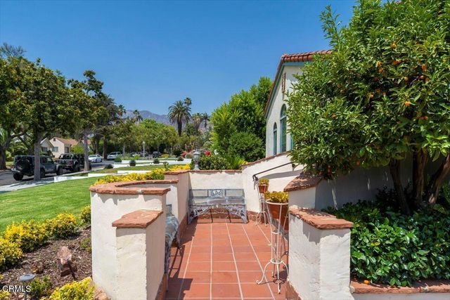 a view of outdoor space yard and patio