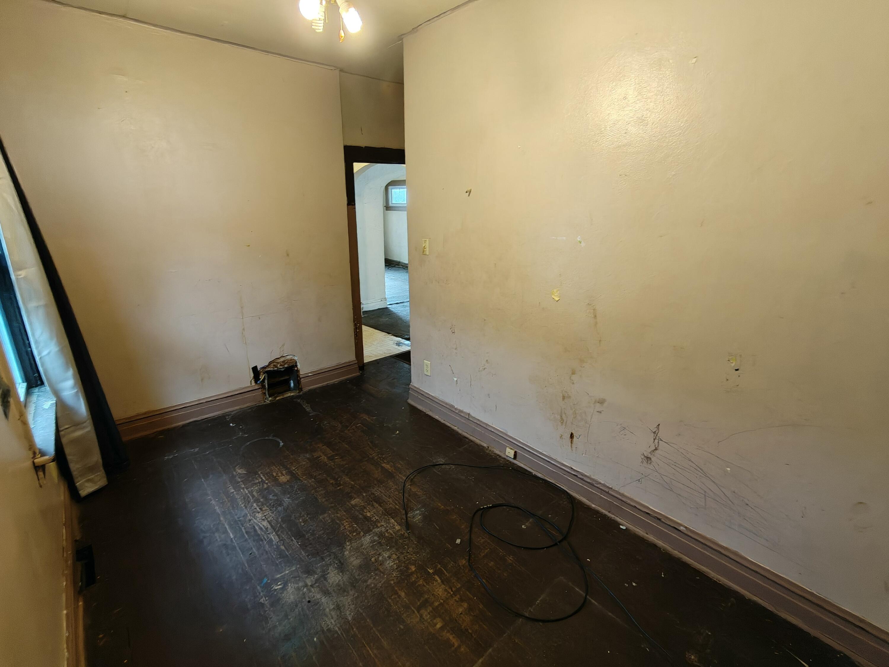 1154 Hendricks Street Gary, IN 46404 - Photo 14 of 30 3000x2250
