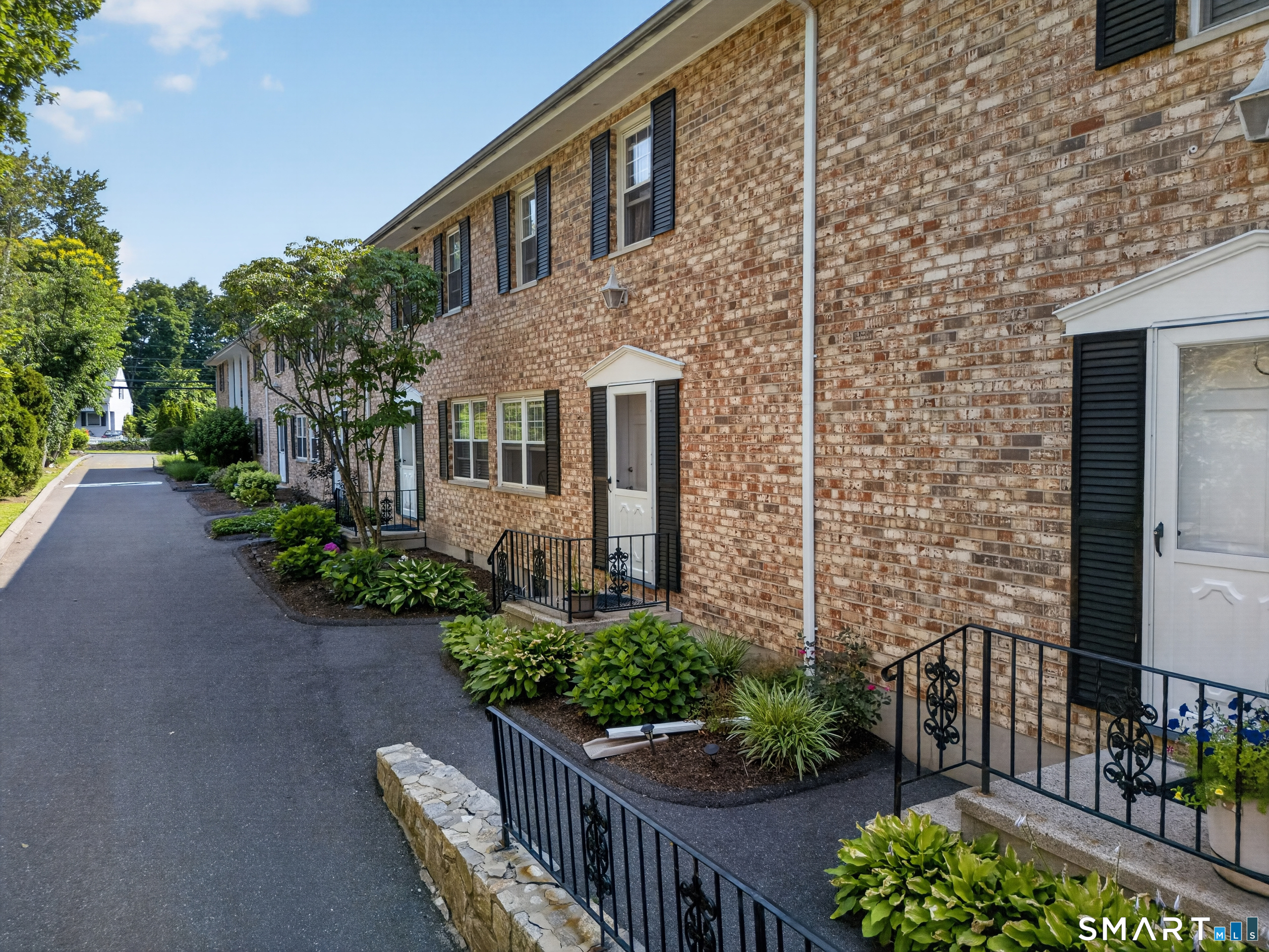 35 Woodway Road, Unit A8 Stamford, CT 06907 - Photo 32 of 40