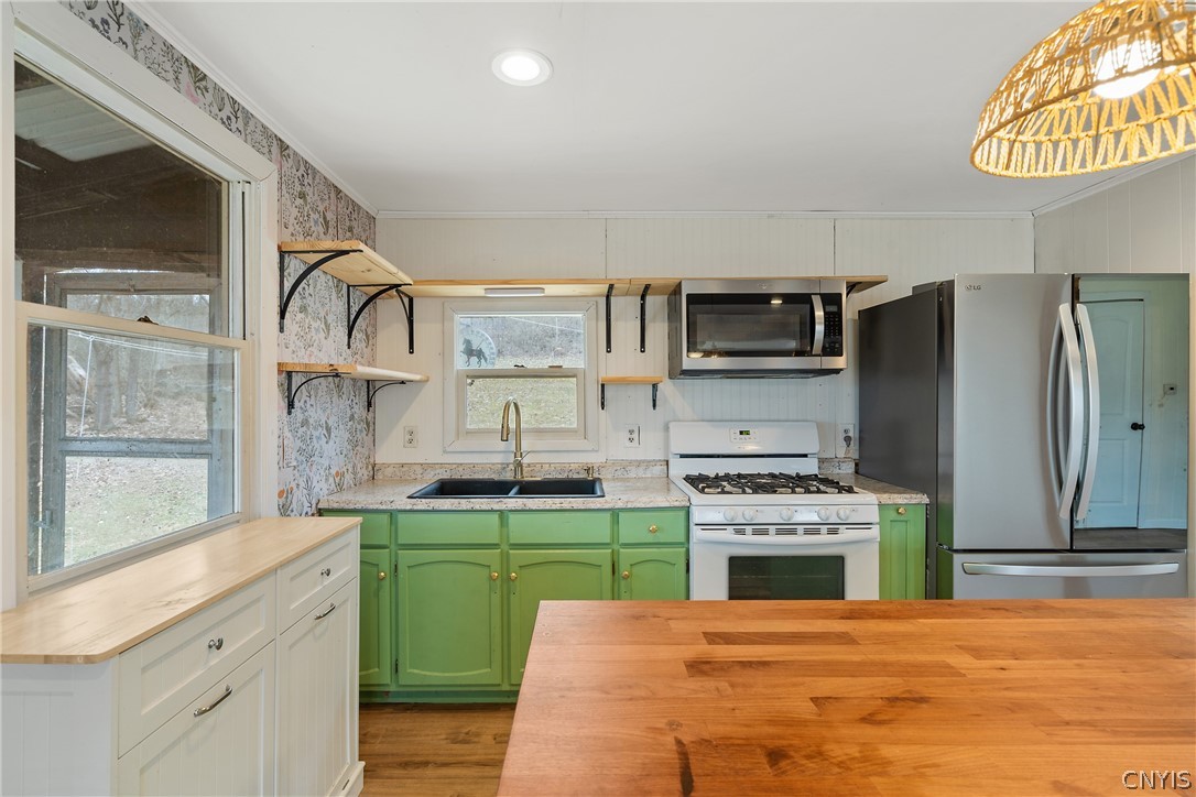 6475 State Street Norwich, NY 13815 - Photo 12 of 35