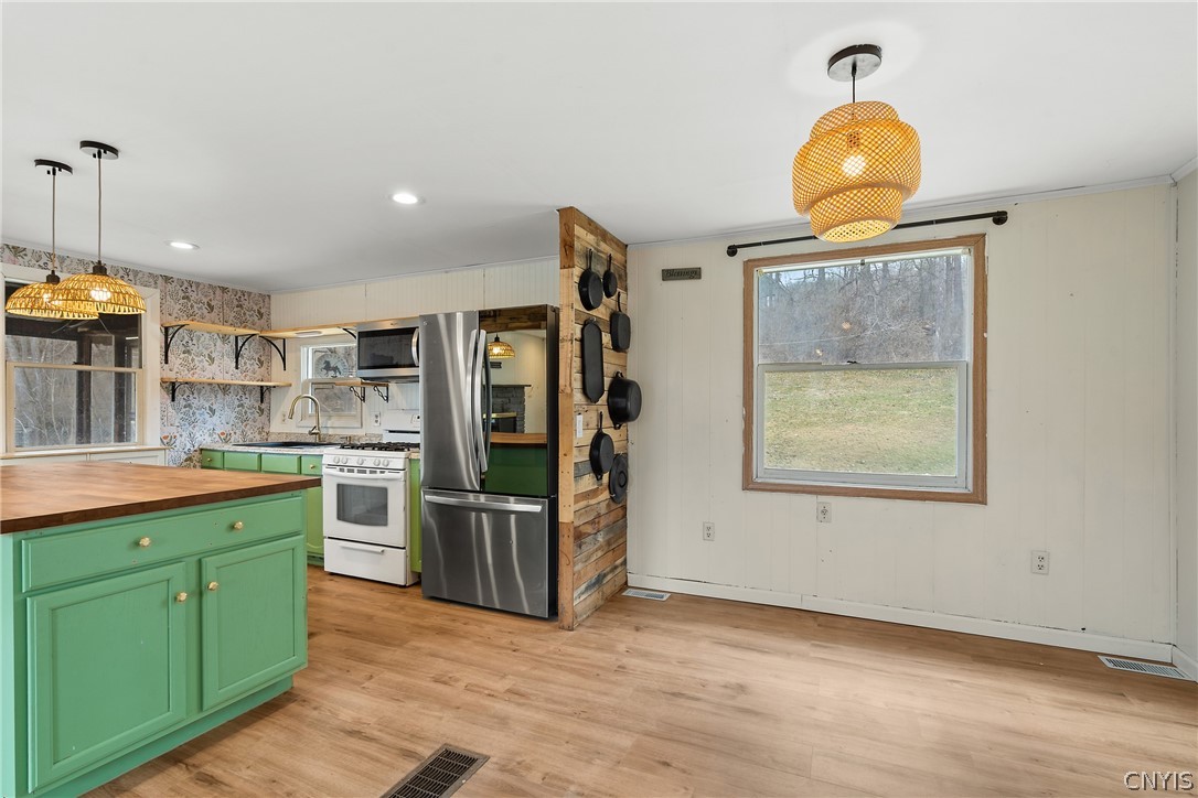 6475 State Street Norwich, NY 13815 - Photo 13 of 35