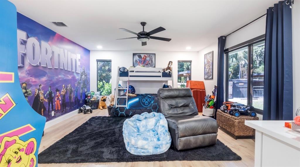 17191 38th Road North Loxahatchee, FL 33470 - Photo 37 of 60 a living room with furniture and a window