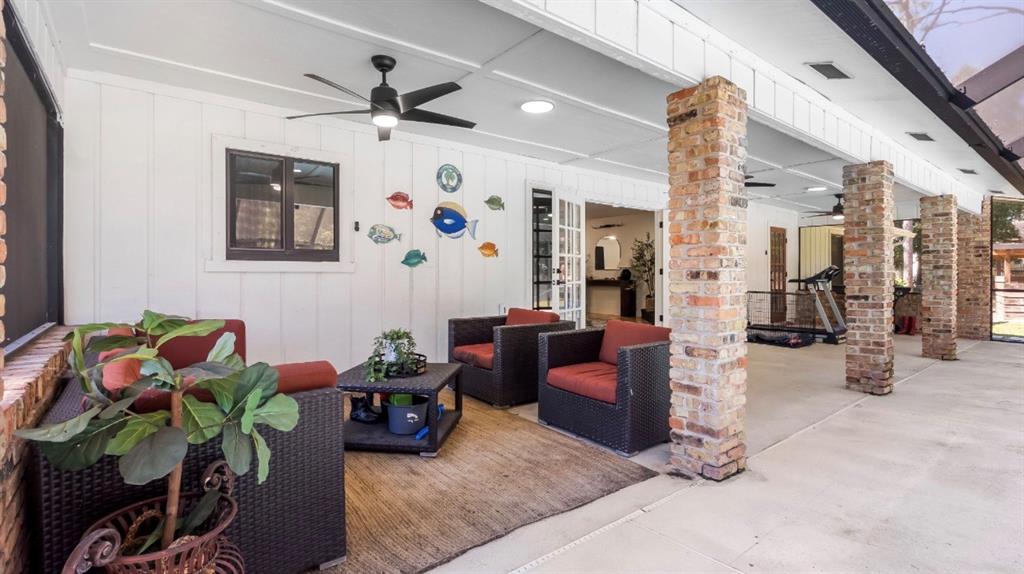 17191 38th Road North Loxahatchee, FL 33470 - Photo 41 of 60 a living room with furniture