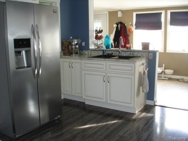 1445 Elm Howell, MI 48855 - Photo 5 of 6 kitchen.JPG