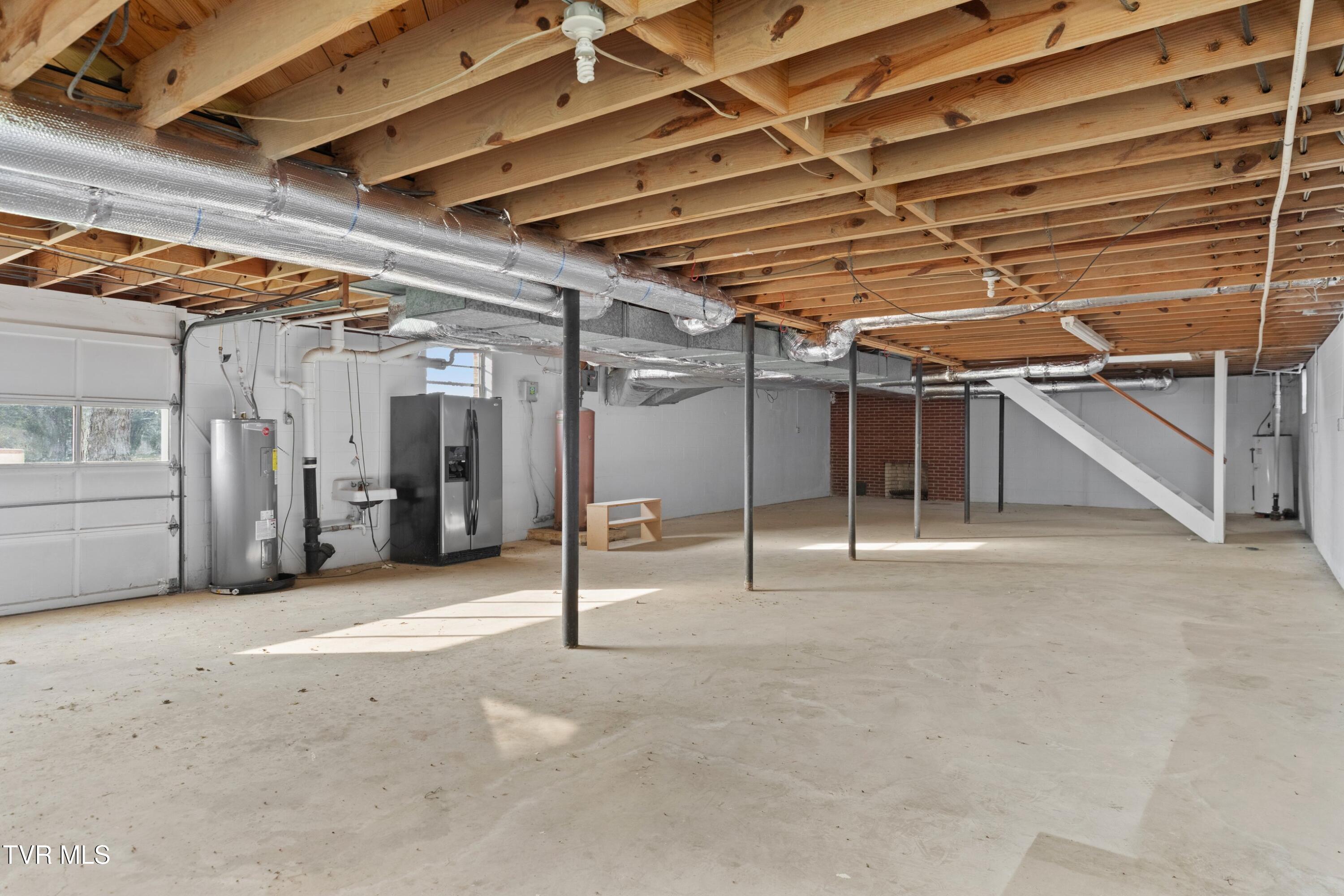 245 Phillipi Road Mohawk, TN 37810 - Photo 16 of 35 025-245PhillipiRoad-Mohawk-TN-37810-SMAL