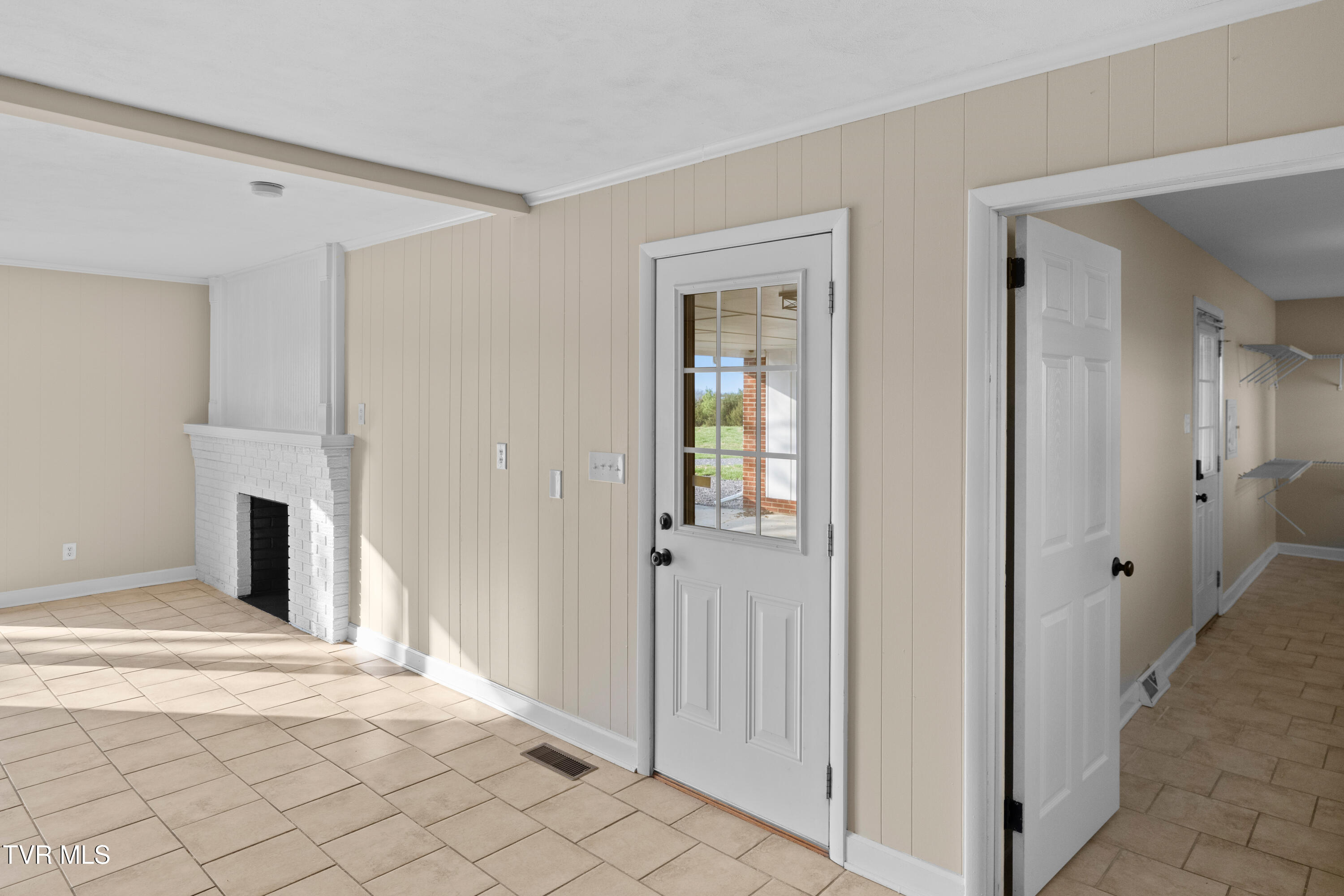 245 Phillipi Road Mohawk, TN 37810 - Photo 18 of 35 012-245PhillipiRoad-Mohawk-TN-37810-FULL