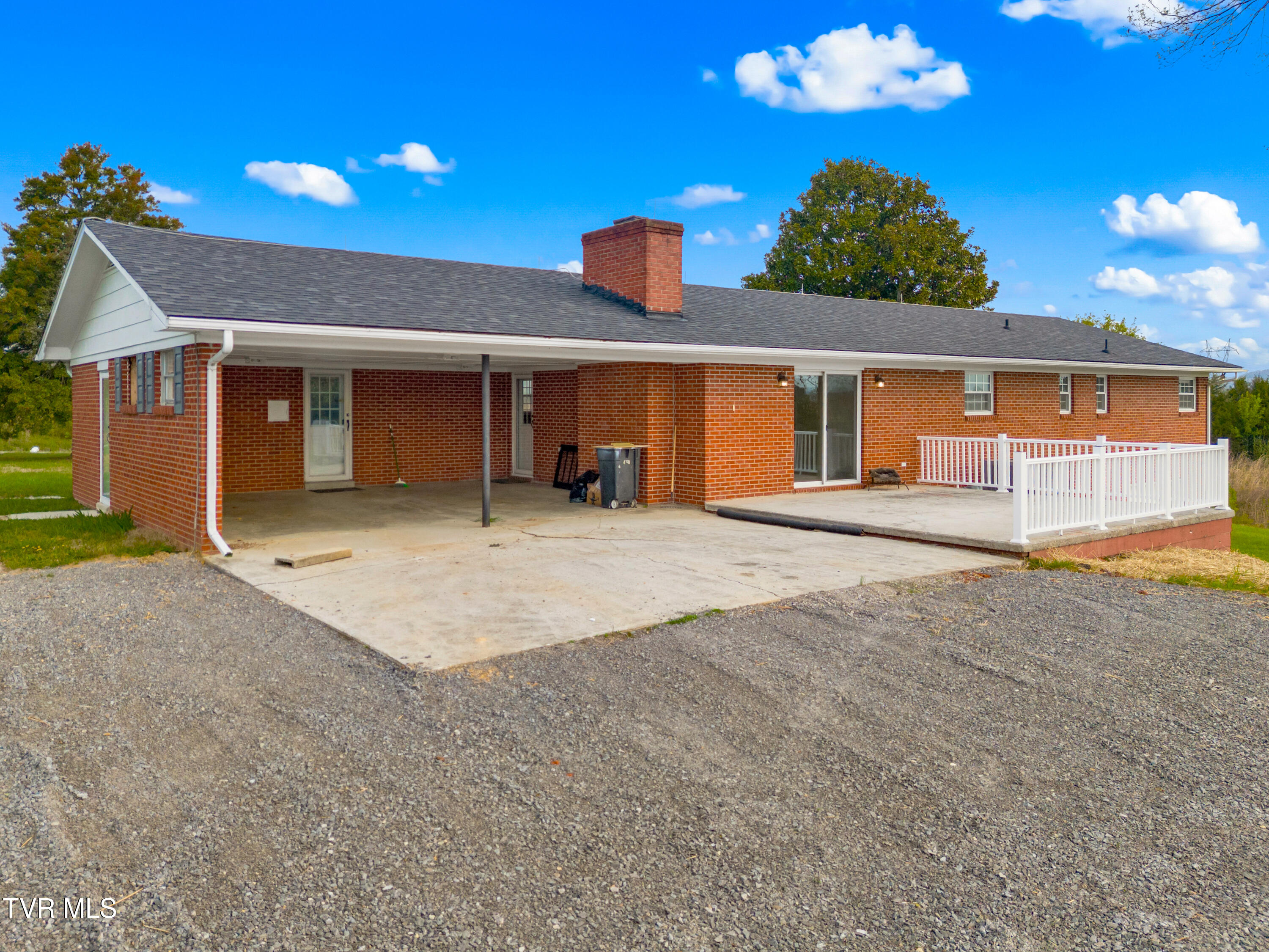 245 Phillipi Road Mohawk, TN 37810 - Photo 3 of 35 005-245PhillipiRoad-Mohawk-TN-37810-FULL