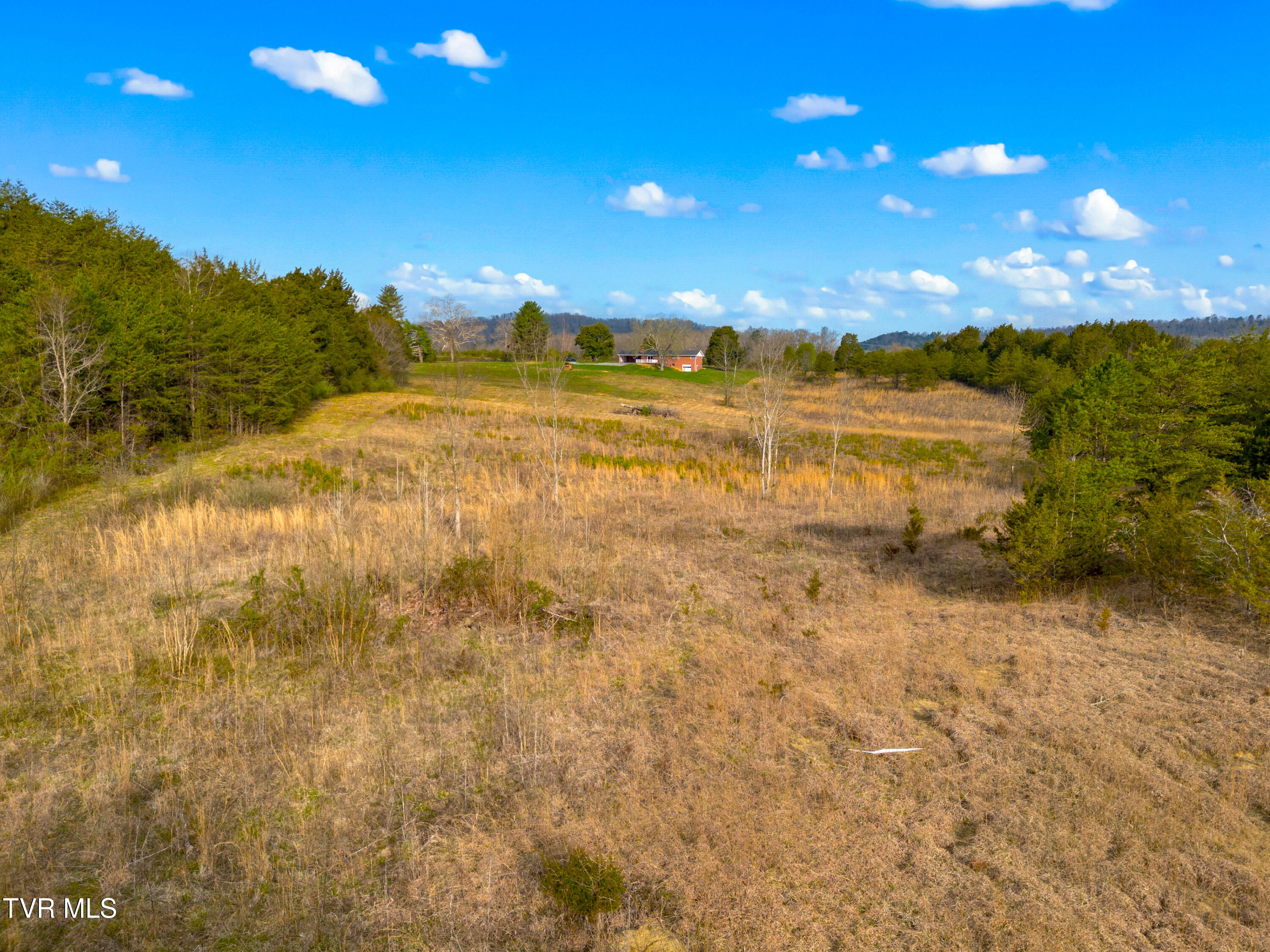 245 Phillipi Road Mohawk, TN 37810 - Photo 31 of 35 037-245PhillipiRoad-Mohawk-TN-37810-FULL