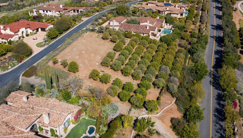 6241 Strada Fragante Rancho Santa Fe, CA 92091 - Photo 11 of 36